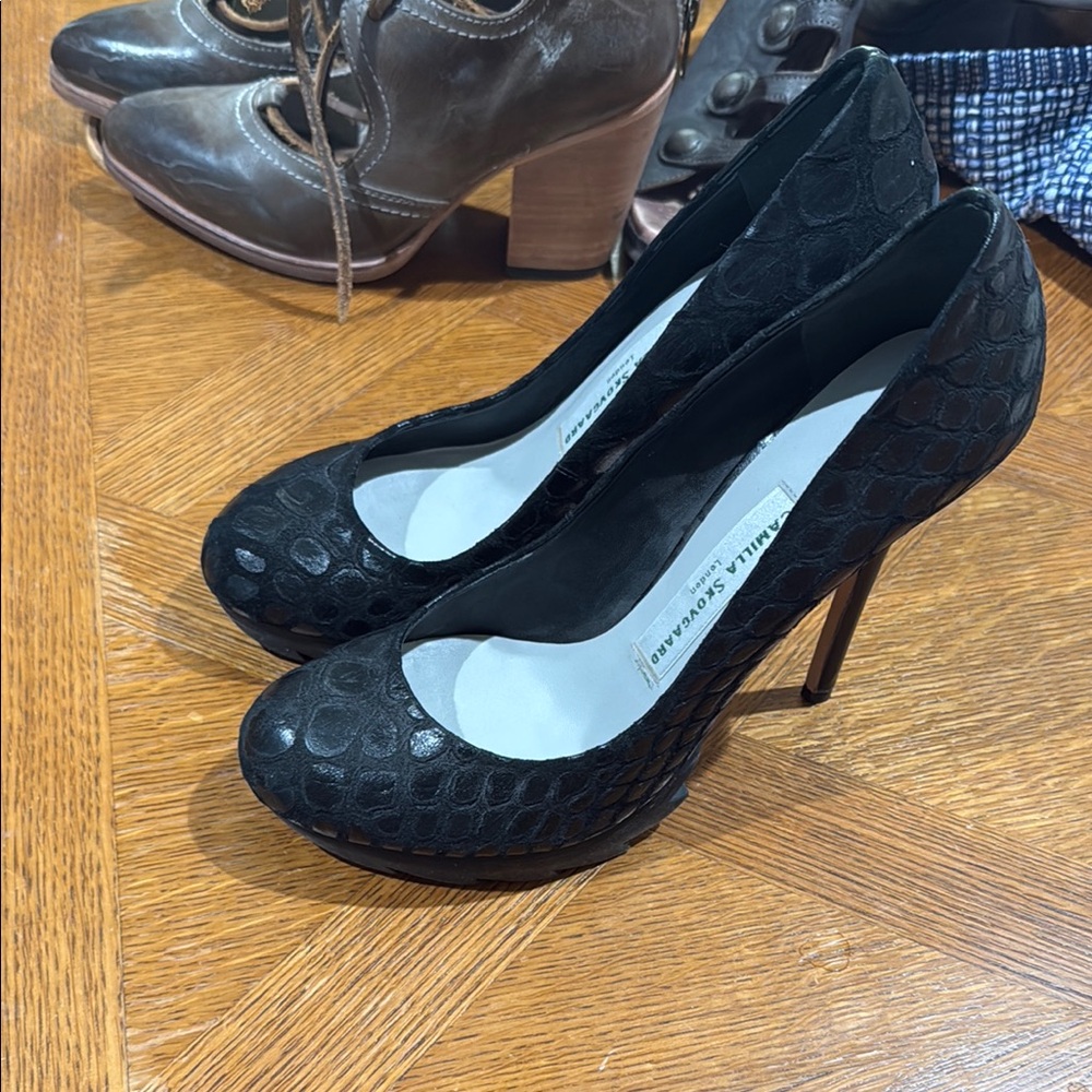 Camper Black Stiletto Heels Elegant Pumps